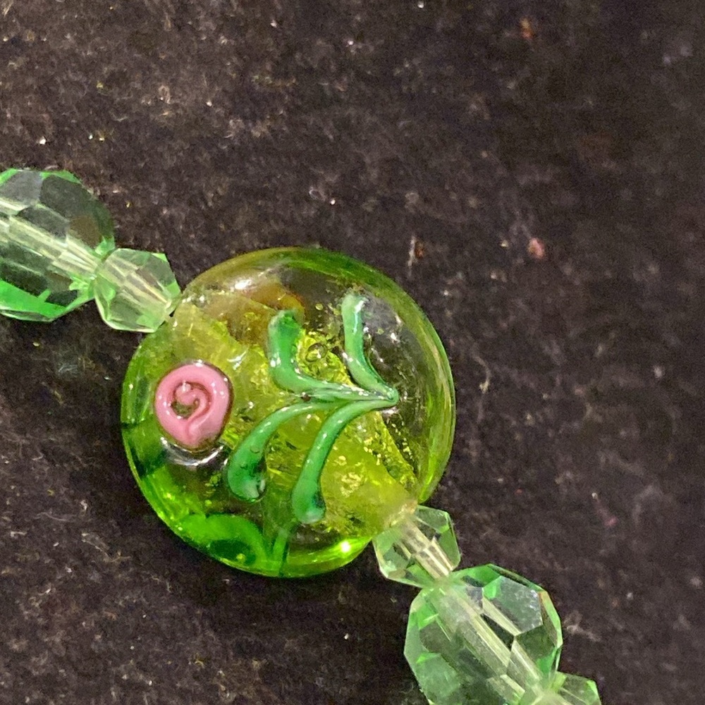 Lime Green Wedding Cake Beaded Necklace with Lime Crystals in Silver Tone. - Picture 9 of 9